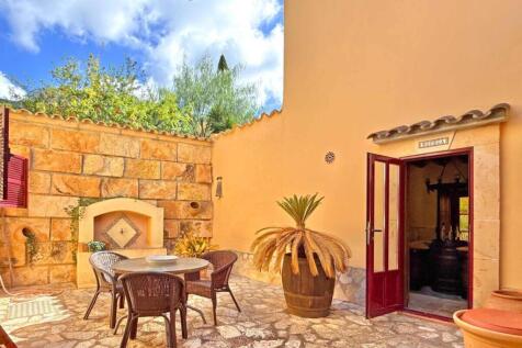 04-andratx-Finca mit Traumgarten und Swimmingpool-kaufen-patio