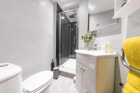 Bedroom 1 en-suite