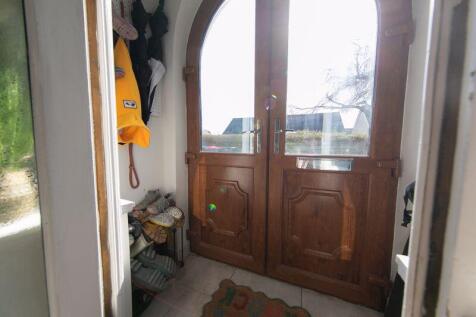 Entrance porch