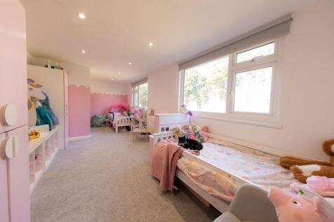 First floor bedroom 1
