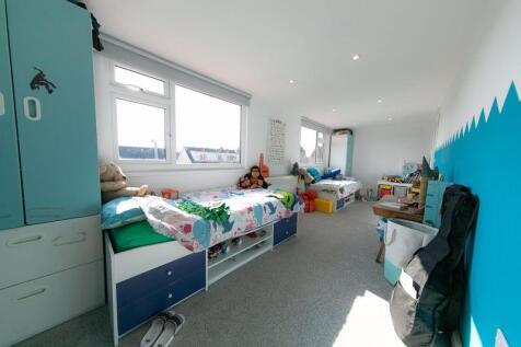 First floor bedroom 2