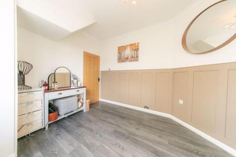 Ground floor bedroom/Reception 2