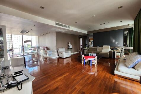 Domus Condominium - Living Room