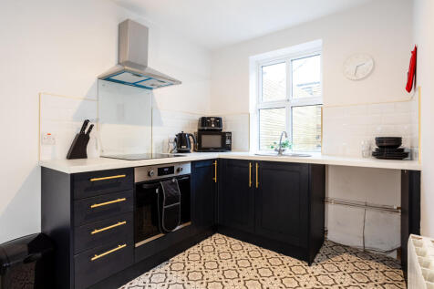 SA, Thorne Road, Doncaster-8