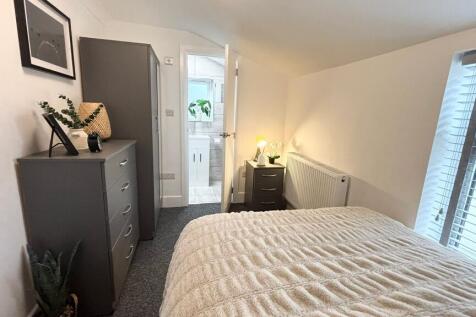 WhatsApp Image 2025-11-06 at 14.38.47_17d08cff