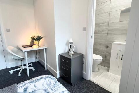 WhatsApp Image 2025-11-06 at 14.40.38_2a9cfc7c