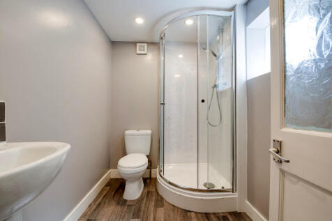 Studio 7 Ensuite Festing Grove 17.08.17-44.jpeg