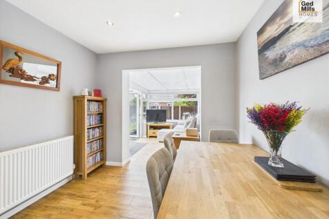 CAM04261G0-PR0053...