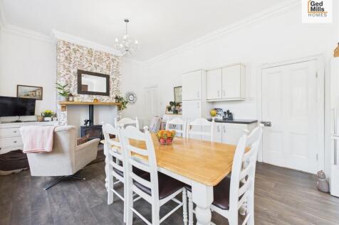 CAM04261G0-PR0064...