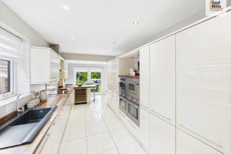 CAM04261G0-PR0076...