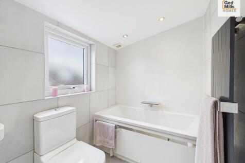 CAM04261G0-PR0076...