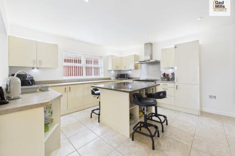 CAM04261G0-PR0083...