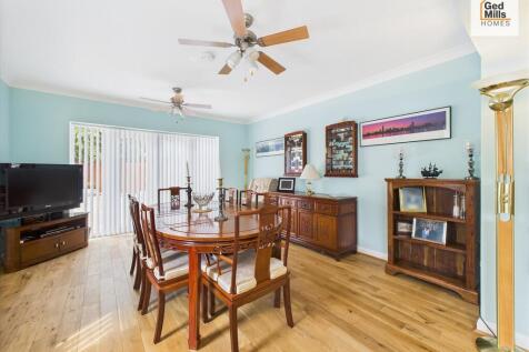 CAM04261G0-PR0083...