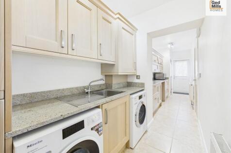 CAM04261G0-PR0083...