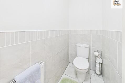 CAM04261G0-PR0083...