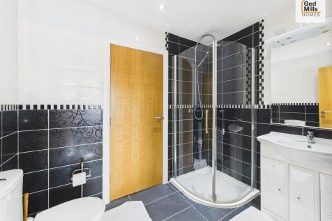 CAM04261G0-PR0083...