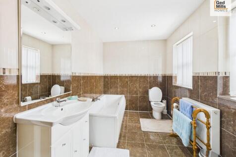 CAM04261G0-PR0083...