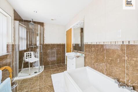 CAM04261G0-PR0083...