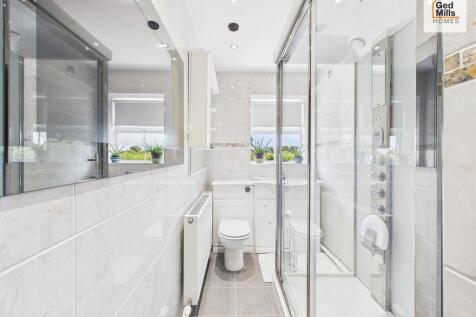 CAM04261G0-PR0083...