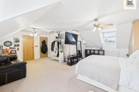 CAM04261G0-PR0083...