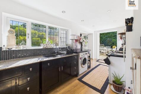 CAM04261G0-PR0096...