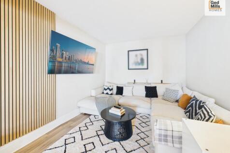 CAM04261G0-PR0100...