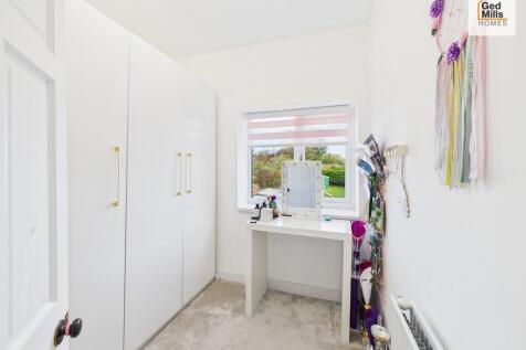 CAM04261G0-PR0100...