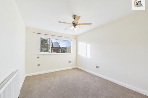 CAM02899G0-PR0064...