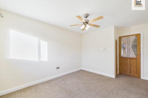 CAM02899G0-PR0064...