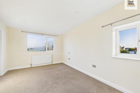 CAM02899G0-PR0064...