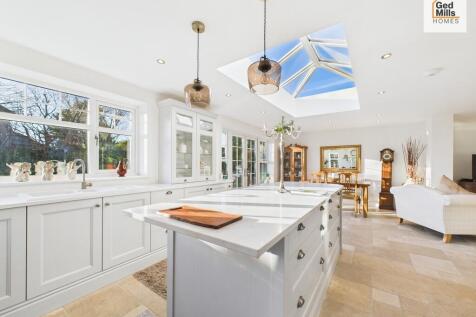 CAM02899G0-PR0069...