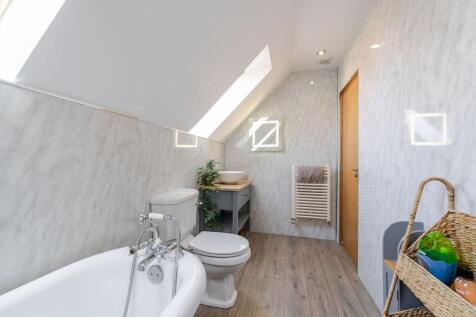 jack &amp; Jill Bathroom