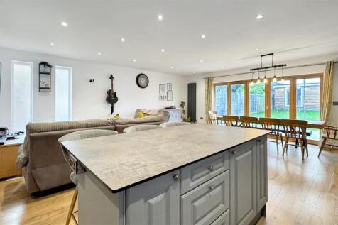 Kitchen Lounge Diner