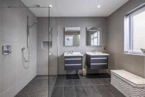 En Suite Shower Room