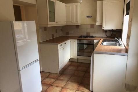 Kitchen 2.jpg