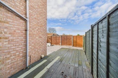 CAM01740G0-PR0482-STILL008