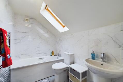 CAM01740G0-PR0030-STILL011