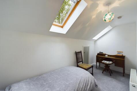 CAM01740G0-PR0030-STILL010