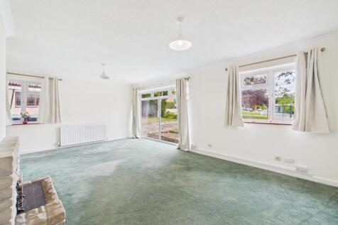 CAM01740G0-PR0442-STILL002