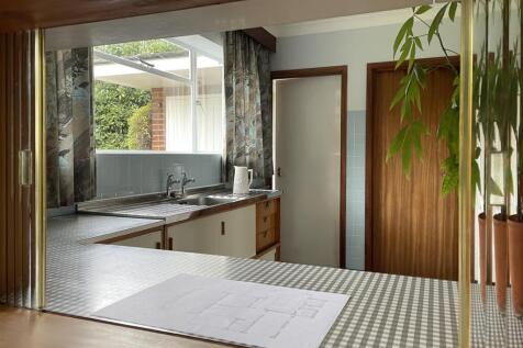 Dining Room In To Kitchen