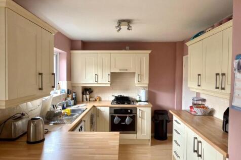 KITCHEN AREA.jpg