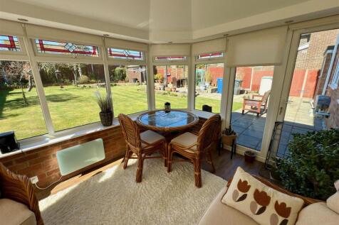 GARDEN ROOM.jpg