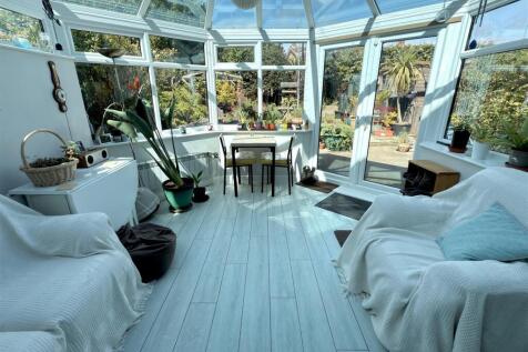 Garden Room.jpg