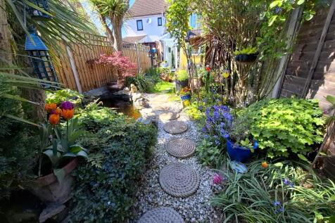 Market Place Garden  (3).jpg