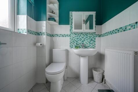 Bathroom sink &amp; toilet.jpg