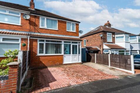 Driveway / House Front 2