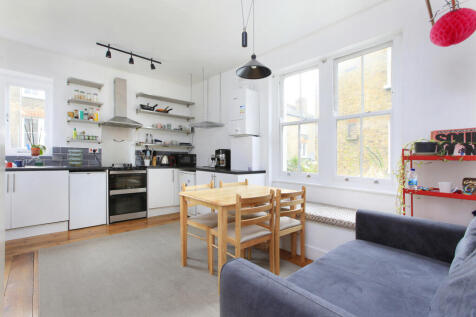 Kitchen/Reception