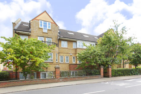 property in Verona Court, 
St James&#39;s Drive, SW12