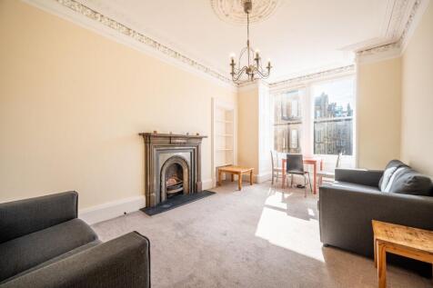 Living room (2)