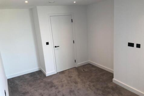 WhatsApp Image 2025-12-22 at 19.05.00 (1).jpeg